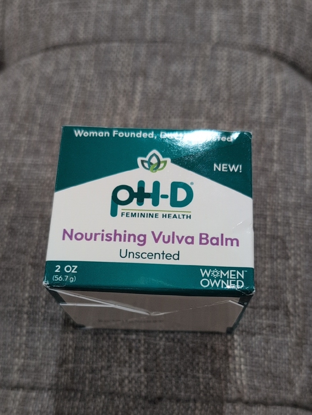 pH-D Nourishing Vulva Balm - Unscented (Teal & White)